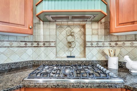 Tiny photo for 5684 Wolf Road, Western Springs, IL 60558 (MLS # 12468738)