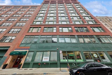 Photo of 633 S PLYMOUTH Court #1208, Chicago, IL 60605 (MLS # 12720132)