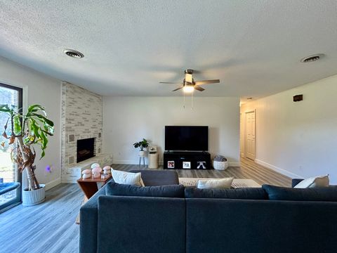 Tiny photo for 205 S Mark Court, Carbondale, IL 62901 (MLS # 12598243)