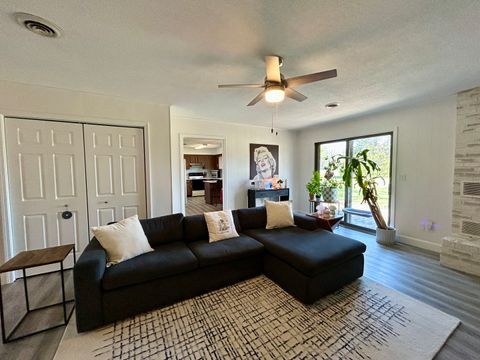 Tiny photo for 205 S Mark Court, Carbondale, IL 62901 (MLS # 12598243)