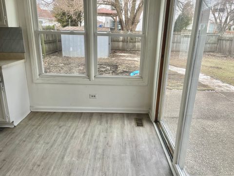 Tiny photo for 1122 Bradbury Circle, Carol Stream, IL 60188 (MLS # 12544928)