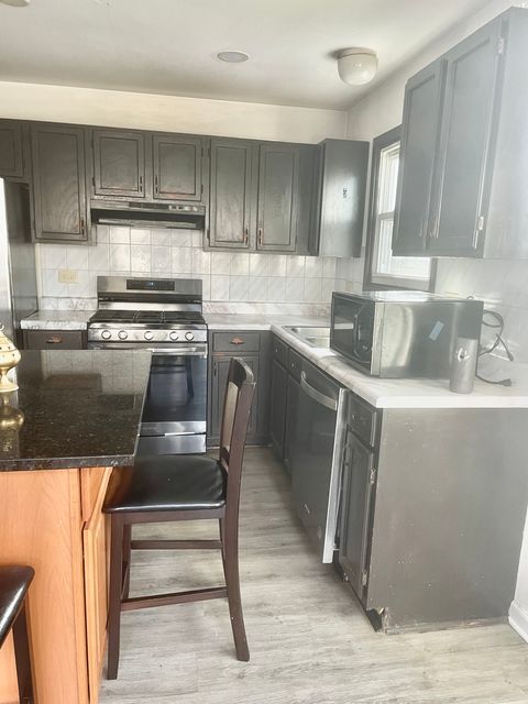 Tiny photo for 1122 Bradbury Circle, Carol Stream, IL 60188 (MLS # 12544928)