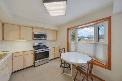 Tiny photo for 184 S Circle Avenue, Bloomingdale, IL 60108 (MLS # 12579111)