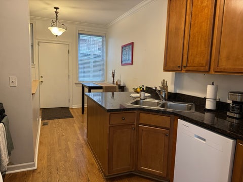 Tiny photo for 867 W Cornelia Avenue #1, Chicago, IL 60657 (MLS # 12686217)