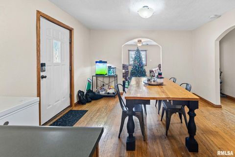 Tiny photo for 7302 HOFFMAN Road, Centralia, IL 62801 (MLS # EB460673)