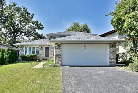 Tiny photo for 16138 Lockwood Avenue, Oak Forest, IL 60452 (MLS # 12476256)