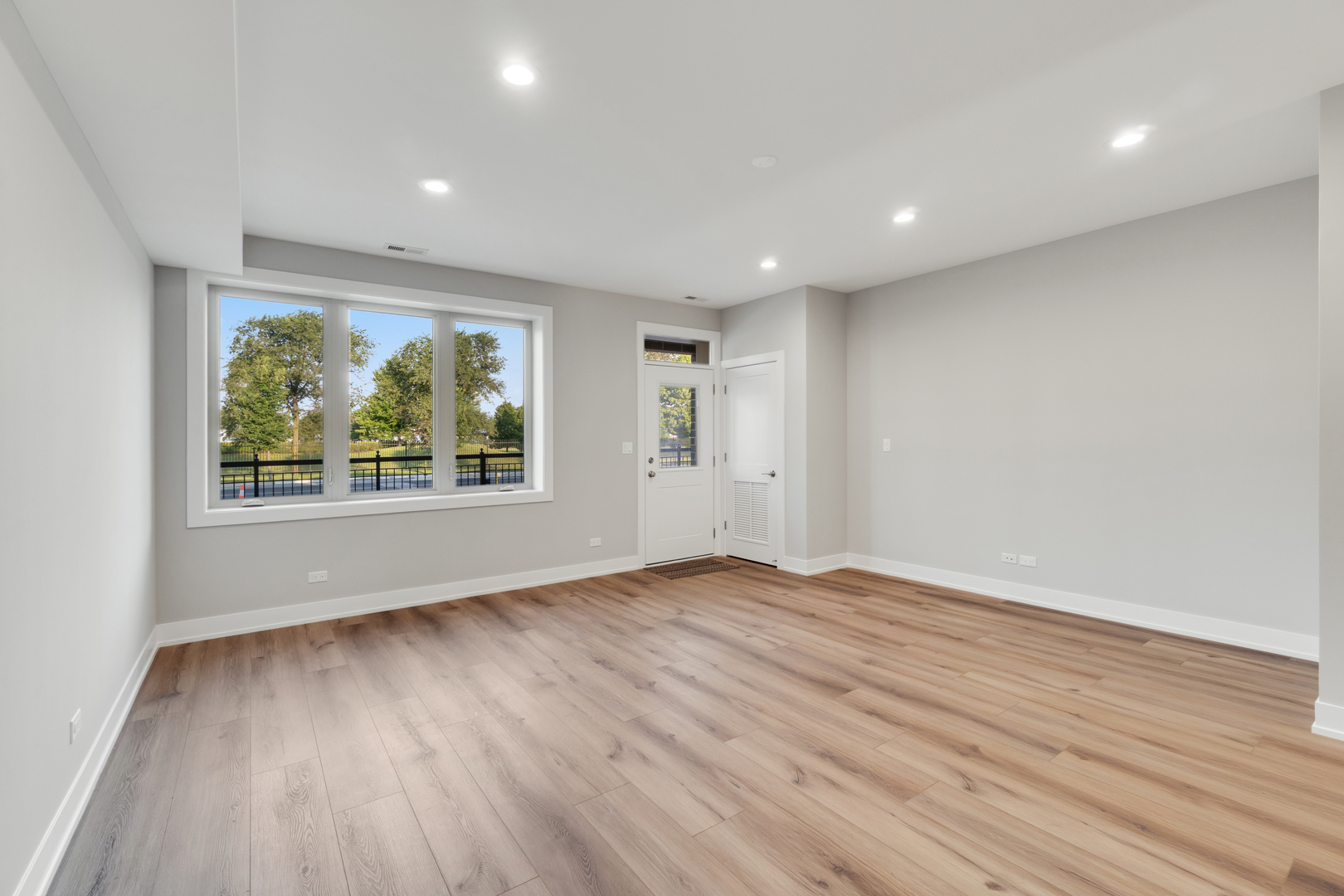 4167 S Halsted Street