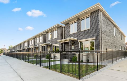 Tiny photo for 4167 S Halsted Street, Chicago, IL 60609 (MLS # 12527292)