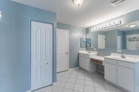 Tiny photo for 271 Stonegate Road, Bolingbrook, IL 60440 (MLS # 12534755)