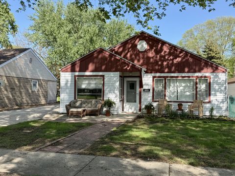 Tiny photo for 9125 S 51st Avenue, Oak Lawn, IL 60453 (MLS # 12632619)
