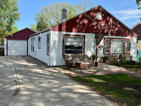 Tiny photo for 9125 S 51st Avenue, Oak Lawn, IL 60453 (MLS # 12632619)