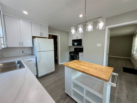 Tiny photo for 9125 S 51st Avenue, Oak Lawn, IL 60453 (MLS # 12632619)