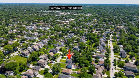 Tiny photo for 4532 Sherwood Avenue, Downers Grove, IL 60515 (MLS # 12678695)