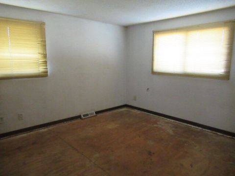 Tiny photo for 106 W Lincoln Avenue, Ogden, IL 61859 (MLS # 12624228)