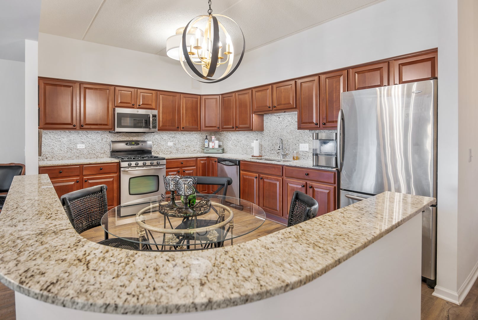 1479 N MILWAUKEE Avenue 307