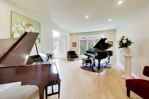 Tiny photo for 1639 Thornwood Lane, Highland Park, IL 60035 (MLS # 12620078)