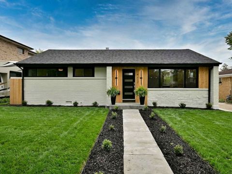 Photo of 453 N West Avenue, Elmhurst, IL 60126 (MLS # 12633672)