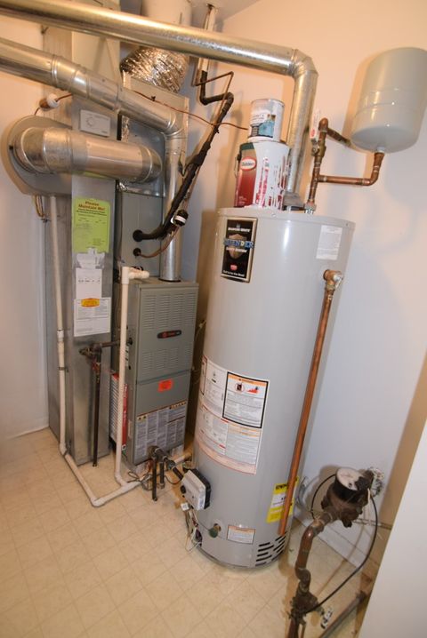 Tiny photo for 939 Mesa Drive, Lake In The Hills, IL 60156 (MLS # 12550030)