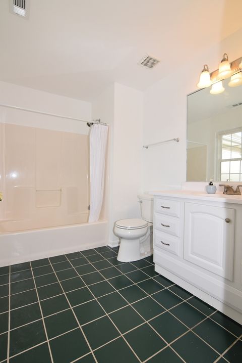 Tiny photo for 939 Mesa Drive, Lake In The Hills, IL 60156 (MLS # 12550030)