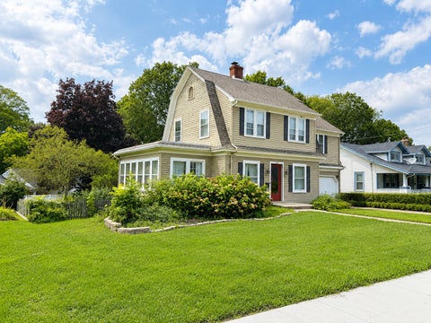 Photo of 422 S Park Boulevard, Freeport, IL 61032 (MLS # 12734214)