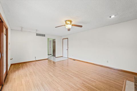 Tiny photo for 2504 Jordan Drive, Champaign, IL 61822 (MLS # 12474692)