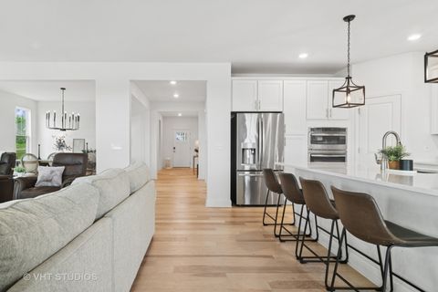 Tiny photo for 1140 River Birch Boulevard, Crystal Lake, IL 60012 (MLS # 12500728)