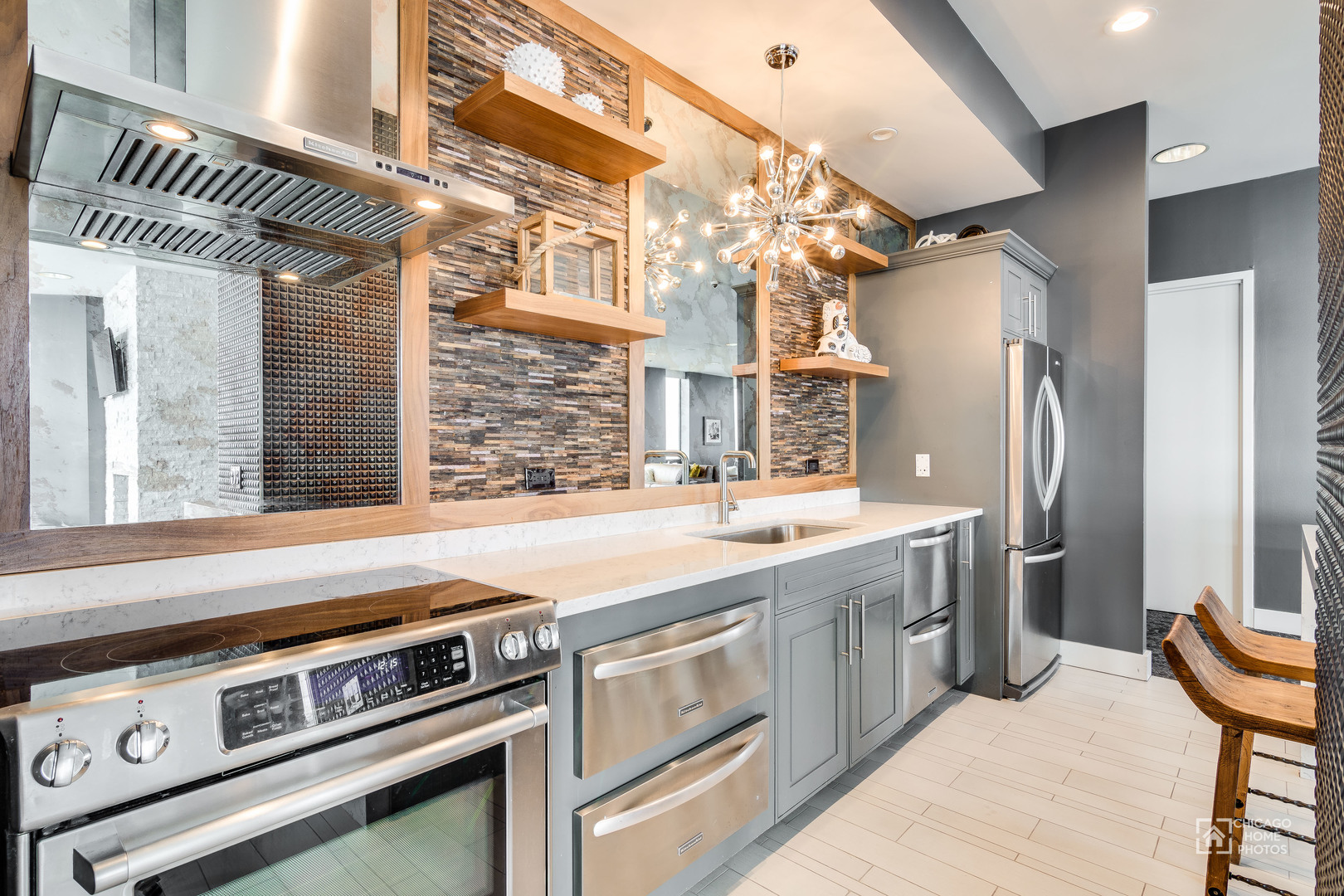 Chicago, Illinois 60614, United States, 3 Bedrooms Bedrooms, ,3 BathroomsBathrooms,Residential,Active,230306