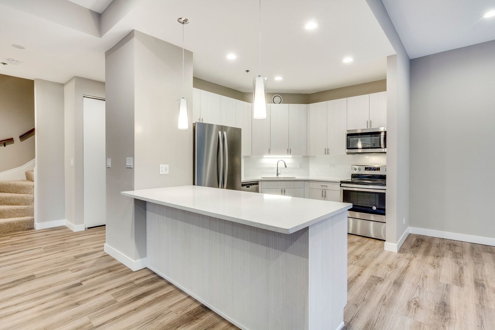 1730 N CLARK Street 102