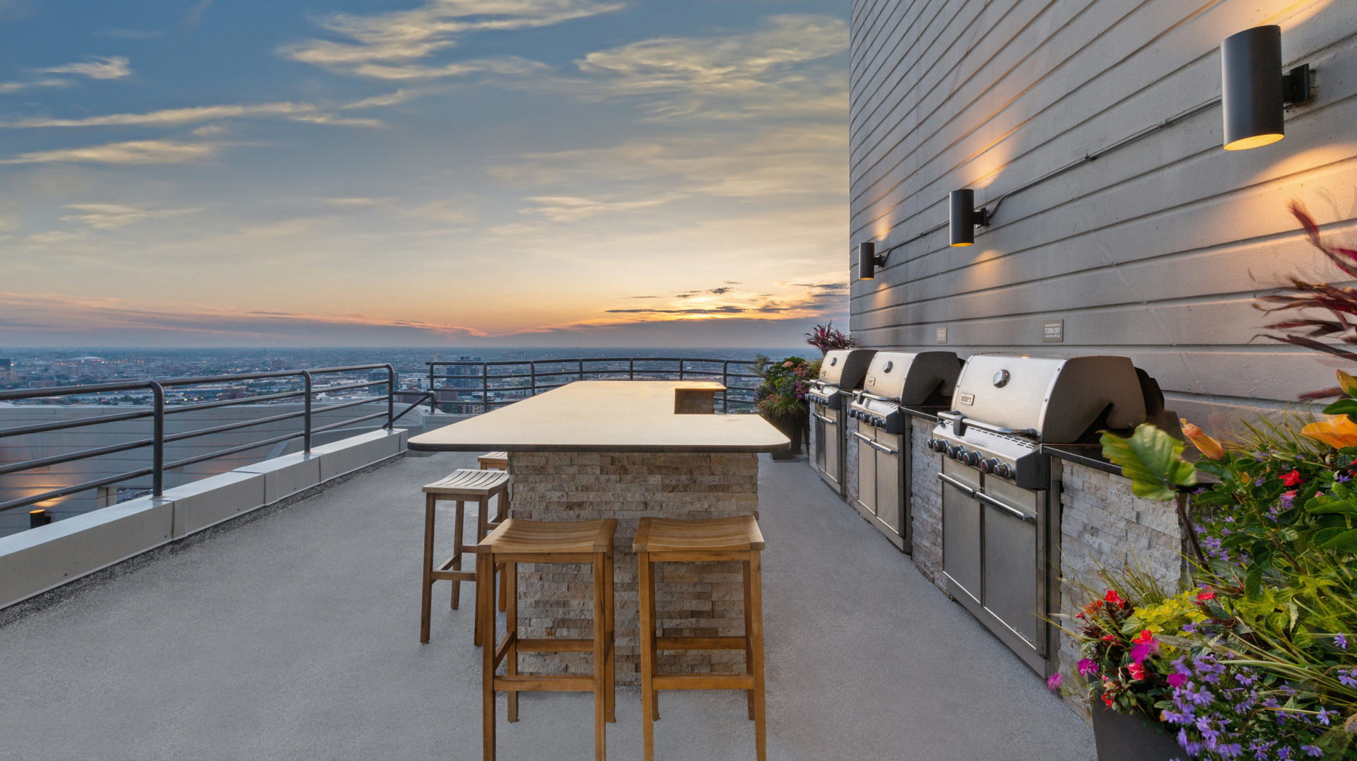 Chicago, Illinois 60614, United States, 3 Bedrooms Bedrooms, ,3 BathroomsBathrooms,Residential,Active,230306