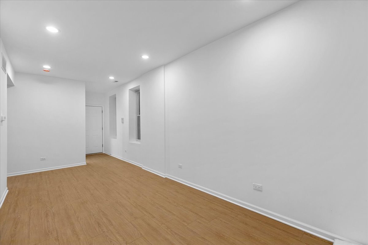 1313 W Chicago Avenue 1R