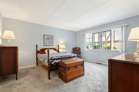 Tiny photo for 6223 Lakepark Lane #A, Willowbrook, IL 60527 (MLS # 12477181)