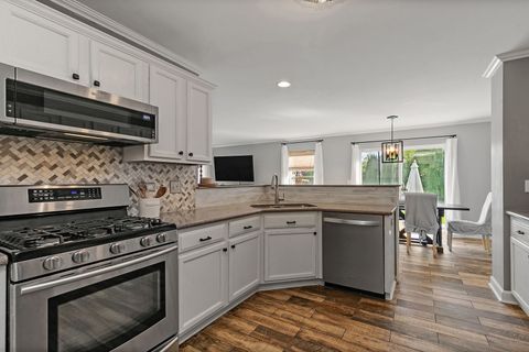 Tiny photo for 11576 Lancaster Street, Huntley, IL 60142 (MLS # 12466829)