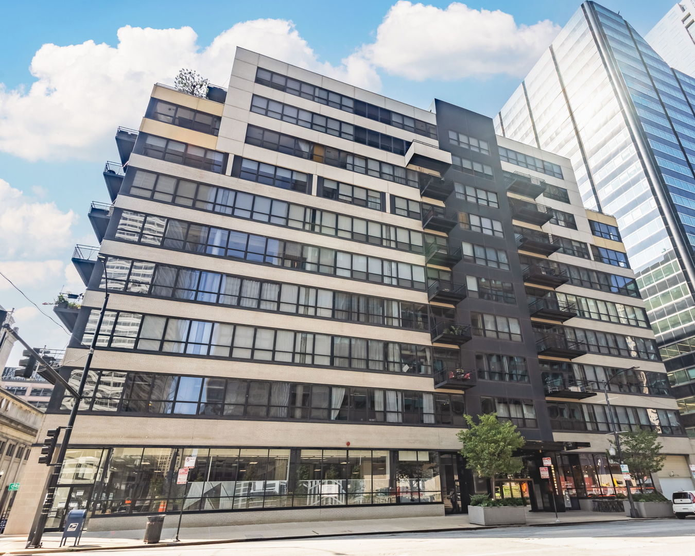 130 S CANAL Street 211