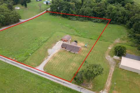 Tiny photo for 11203 MURRAH Road, Marion, IL 62959 (MLS # 100539086)
