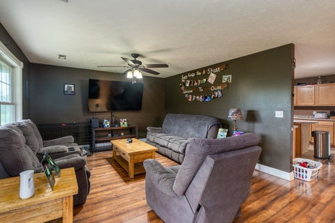 Tiny photo for 11203 MURRAH Road, Marion, IL 62959 (MLS # 100539086)