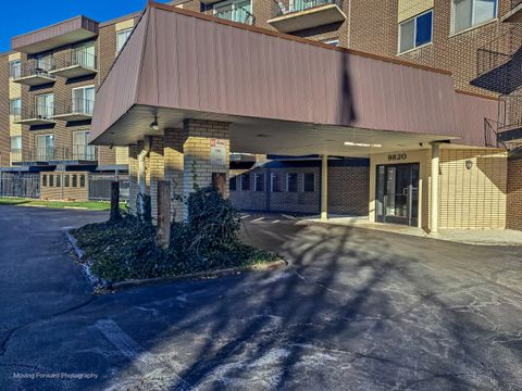 Tiny photo for 9820 S Pulaski Road #314, Oak Lawn, IL 60453 (MLS # 12515957)