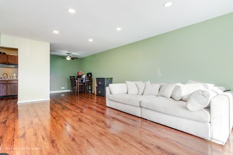 Tiny photo for 9820 S Pulaski Road #314, Oak Lawn, IL 60453 (MLS # 12515957)