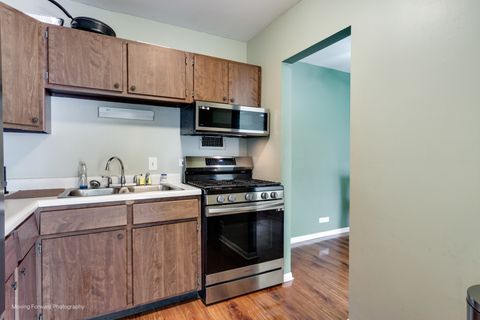 Tiny photo for 9820 S Pulaski Road #314, Oak Lawn, IL 60453 (MLS # 12515957)