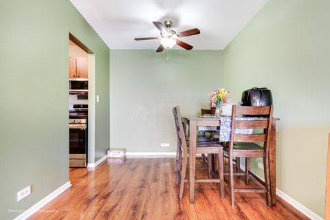 Tiny photo for 9820 S Pulaski Road #314, Oak Lawn, IL 60453 (MLS # 12515957)
