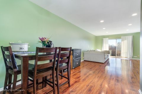 Tiny photo for 9820 S Pulaski Road #314, Oak Lawn, IL 60453 (MLS # 12515957)