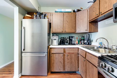 Tiny photo for 9820 S Pulaski Road #314, Oak Lawn, IL 60453 (MLS # 12515957)