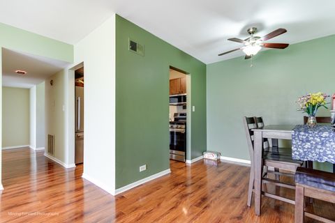 Tiny photo for 9820 S Pulaski Road #314, Oak Lawn, IL 60453 (MLS # 12515957)