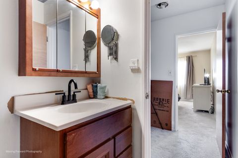 Tiny photo for 9820 S Pulaski Road #314, Oak Lawn, IL 60453 (MLS # 12515957)