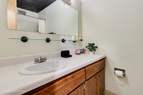 Tiny photo for 9820 S Pulaski Road #314, Oak Lawn, IL 60453 (MLS # 12515957)