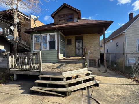 Tiny photo for 938 N Leamington Avenue, Chicago, IL 60651 (MLS # 12533419)