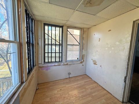 Tiny photo for 938 N Leamington Avenue, Chicago, IL 60651 (MLS # 12533419)