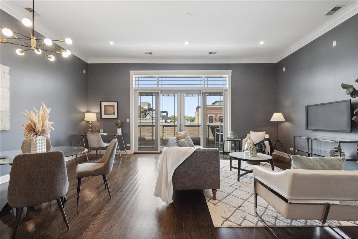 1423 W BELMONT Avenue 4