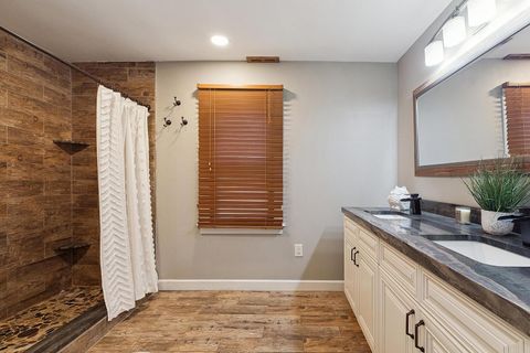 Tiny photo for 17220 Central Avenue, Tinley Park, IL 60477 (MLS # 12503121)