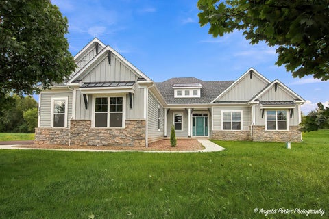 Photo of 2907 Pioneer Oaks Drive, Ringwood, IL 60072 (MLS # 12766131)