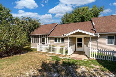 Tiny photo for 350 Oak Grove Road, Makanda, IL 62958 (MLS # EB459867)